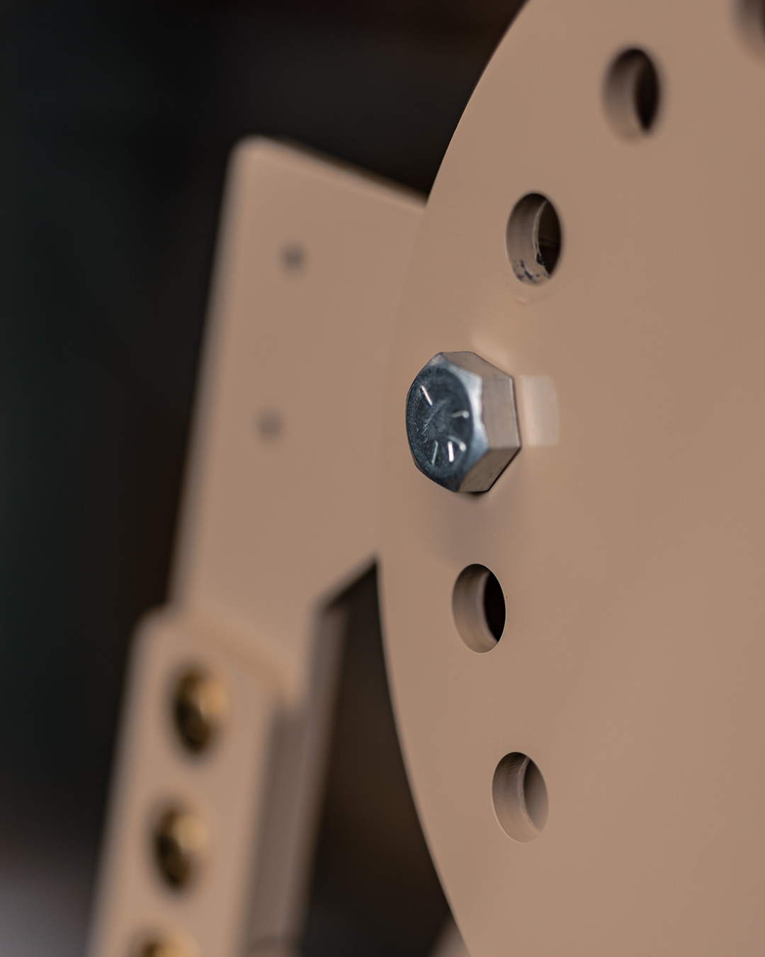 MOD 1 has a adjustable lean that a simple bolt and nut can adjust