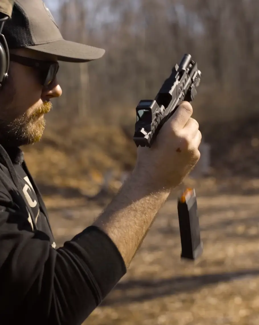Reloading a Glock 19