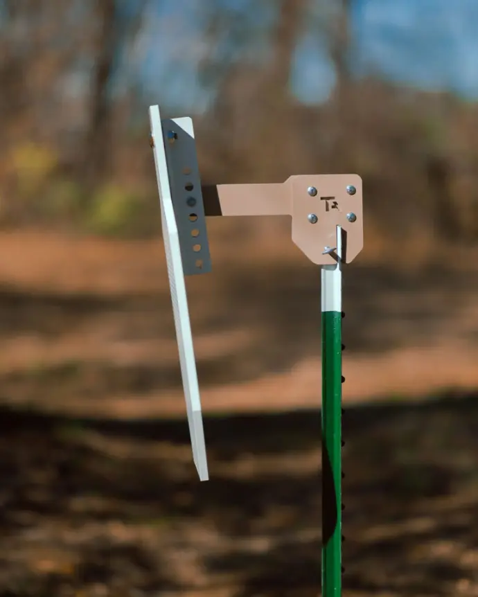 AR550 C Zone Plate mounted onto a T-Post Mount