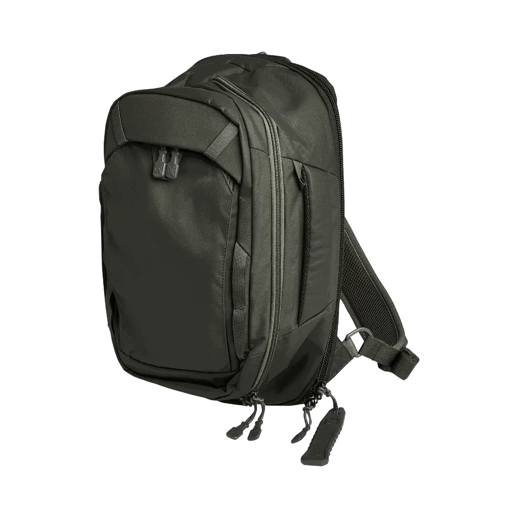 VTX5042_RudderGreen_Front-3-4_000.webp