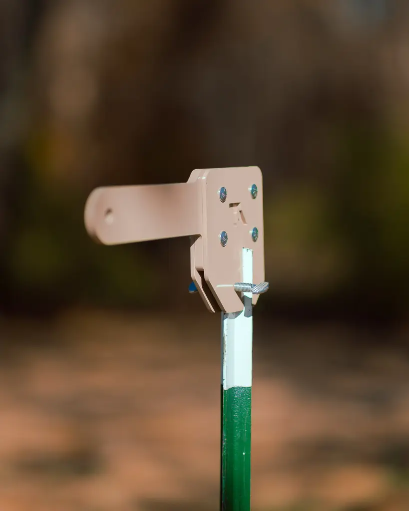 A-DAP T POST BRACKET 4X5 XLR-6.webp