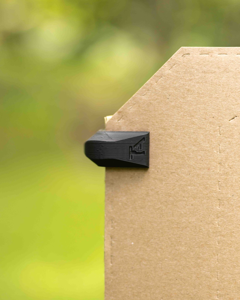 TA-Targets-Cardboard-Target-Clamp.webp